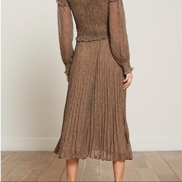 đź–¤SALE: price dropđź–¤Lucy Paris PLEATED SKIRT - Picture 3 of 7